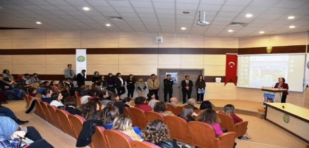`5. Ulusal İç Hastalıkları Hemşireliği Eğitim Çalıştayı` Başladı