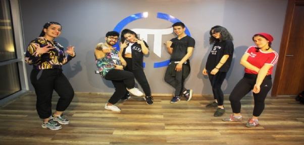 Parkta Dansçıları İzledi, Türkiye Şampiyonu Oldu