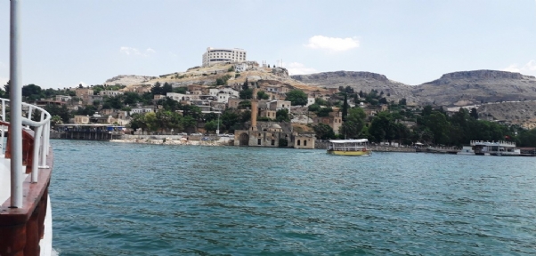 Halfeti Tarihindeki En İyi Turizm Sezonunu Yaşıyor