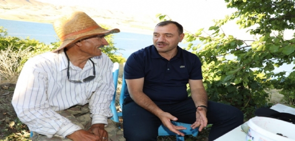 Gerçek Bir "Robinson Crusoe" Hikayesi Ziya Dede, İlk Misafirlerini Ağırladı
