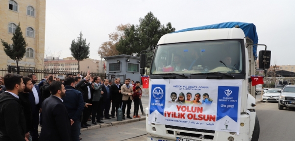 Cizre`den İdlib`e Bir Tır İnsani Yardım Gönderildi
