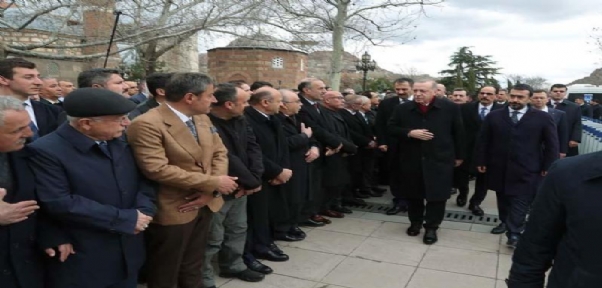 Eski Bakanlardan Şevket Kazan İçin Cenaze Töreni Düzenlendi
