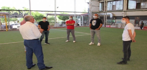 Diyarbakır`da halı saha işletmecilerinden `açılma` talebi
