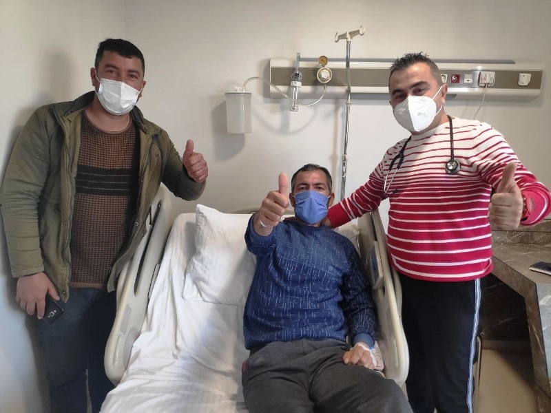 ERKEN TANIYLA KOLON KANSERİNDEN KURTULDU