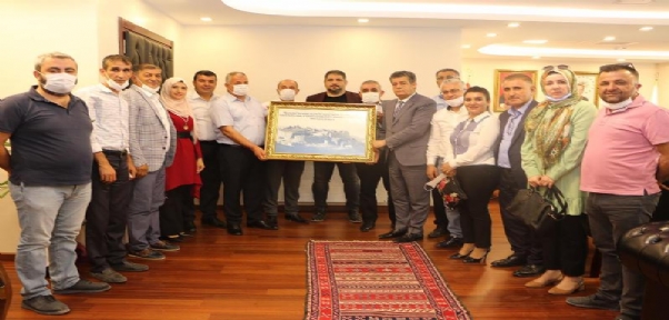 STK ve ESOB Temsilcilerinden Başkan Yarka`ya Yeni Hizmet Binası İçin Hayırlı Olsun Ziyareti