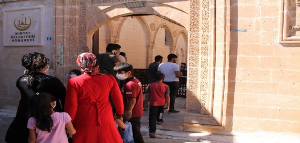 Mardin`de Dizi Çekimleri Başladı, Kente Gelen Turist Sayısı Arttı