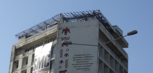 Yıkım çalışmalarına başlanan orduevi alanı Diyarbakır`a nefes aldıracak