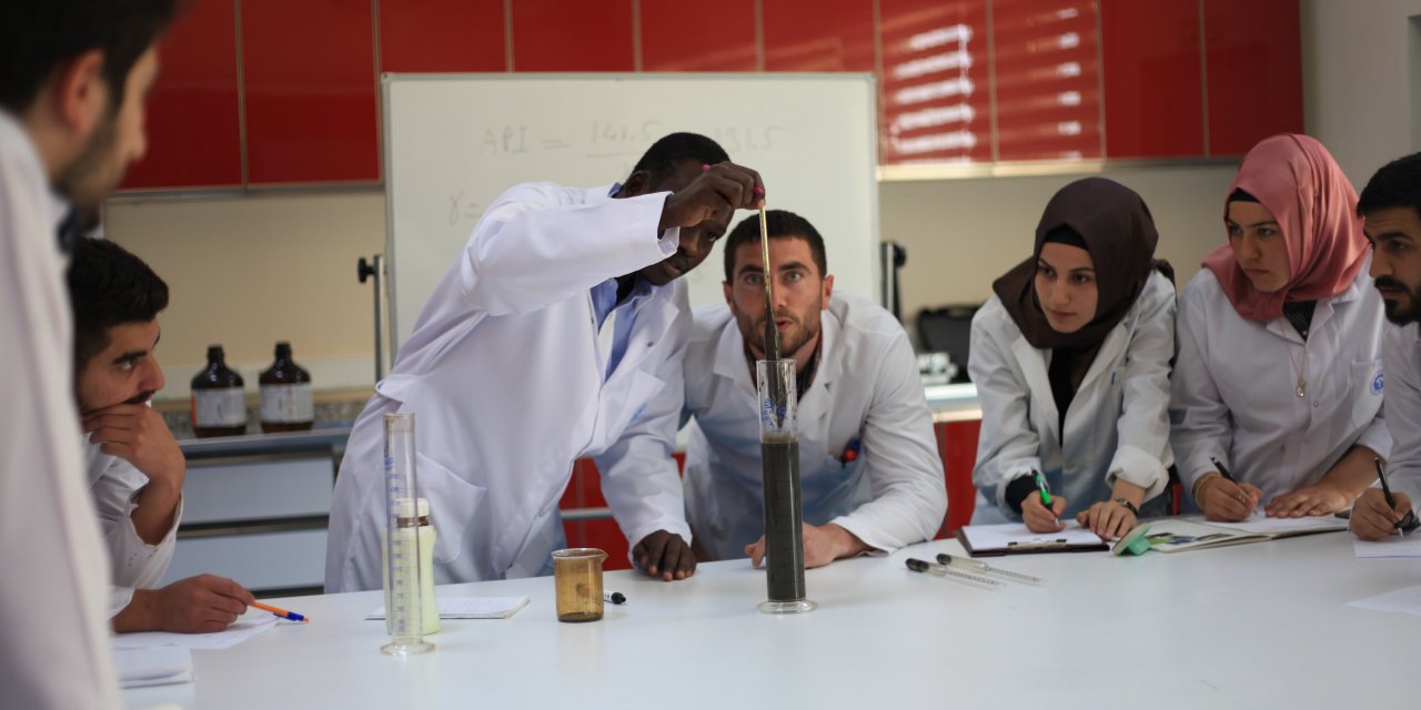 Üniversitesi'de bölüm ve program sayıları artmaya devam ediyor