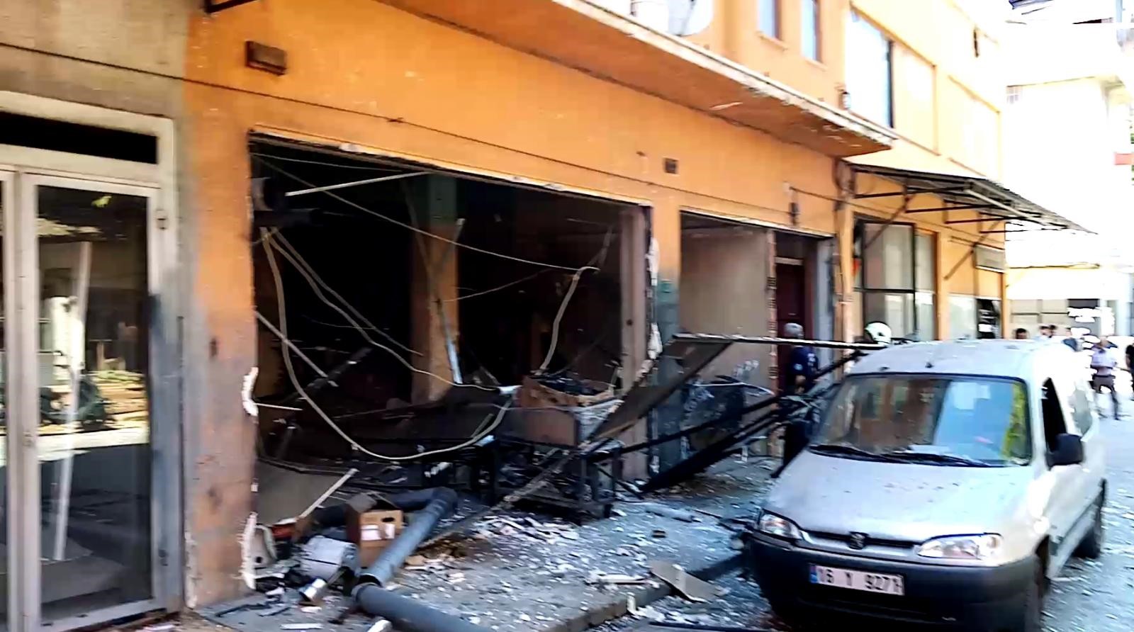 Atölyedeki boya kazanı patladı, ortalık savaş alanına döndü