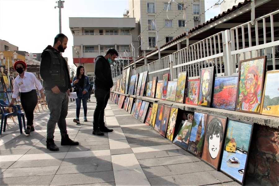 Şırnak’ta ortaokul öğrencileri ünlü ressamların 200 eserinin röprodüksiyonunu yaptı