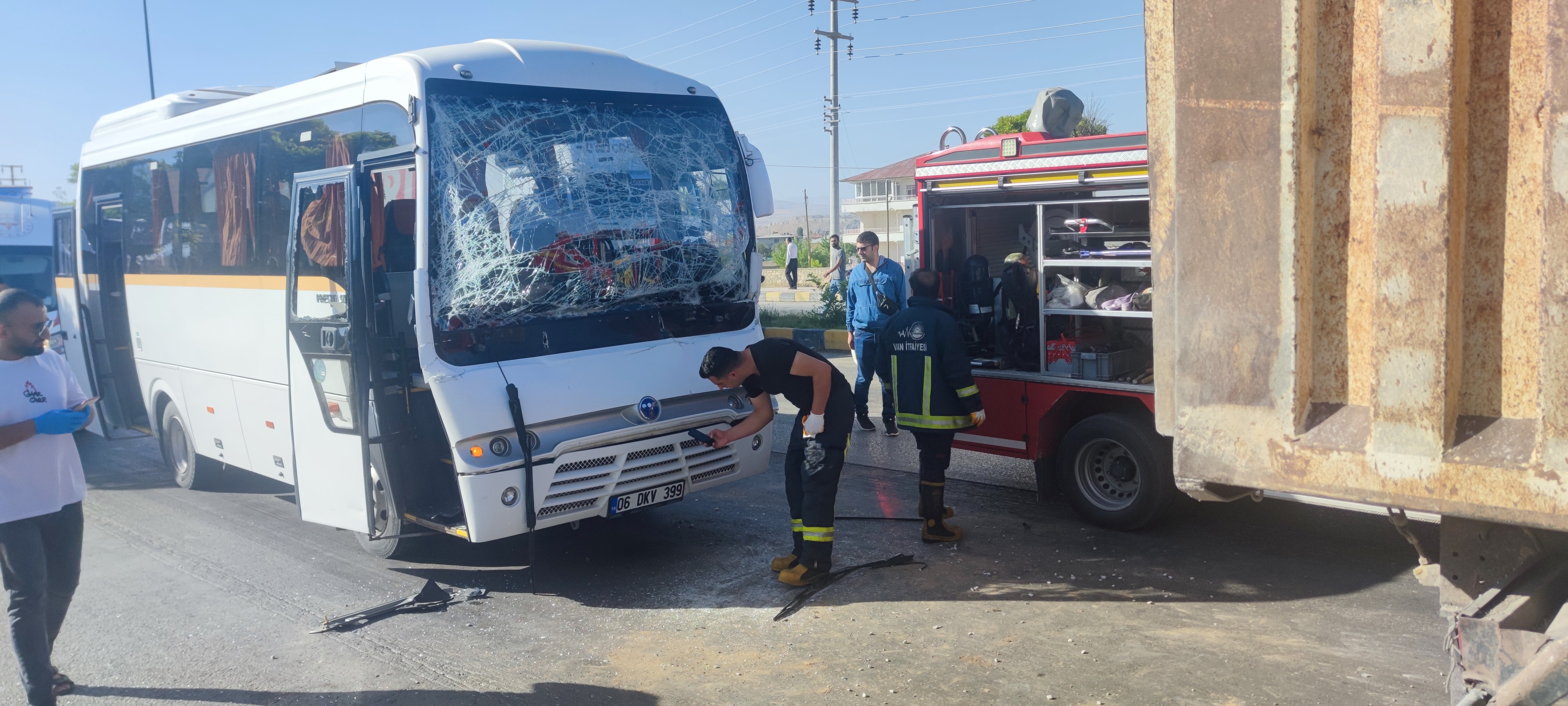 Trafik kazası: 3 yaralı
