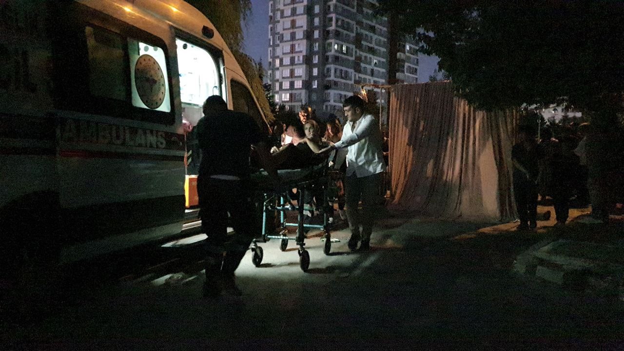 Düğünde silahlı kavga: 3 yaralı