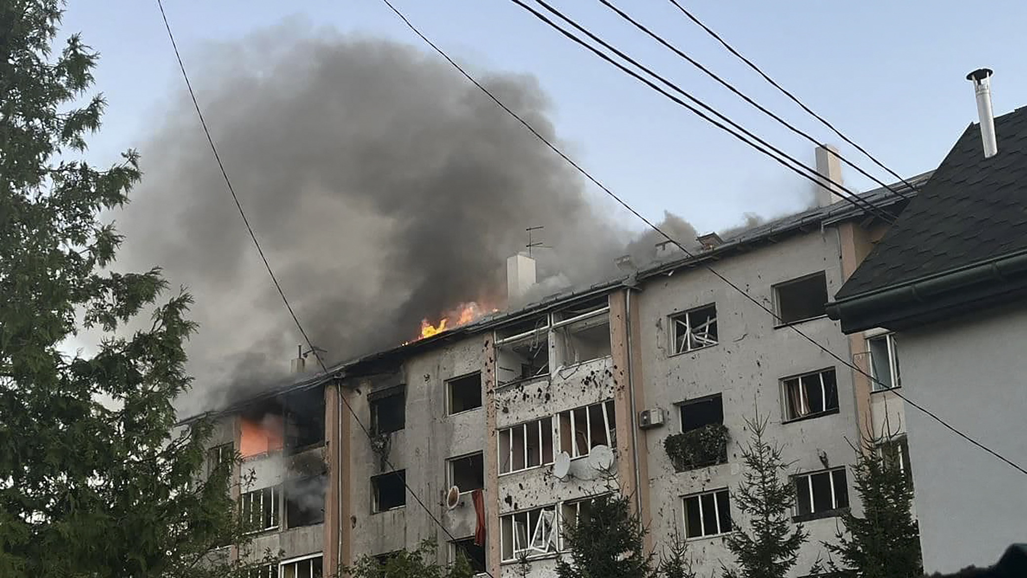 Rusya’dan Ukrayna’nın batısına hava saldırısı: 3 ölü