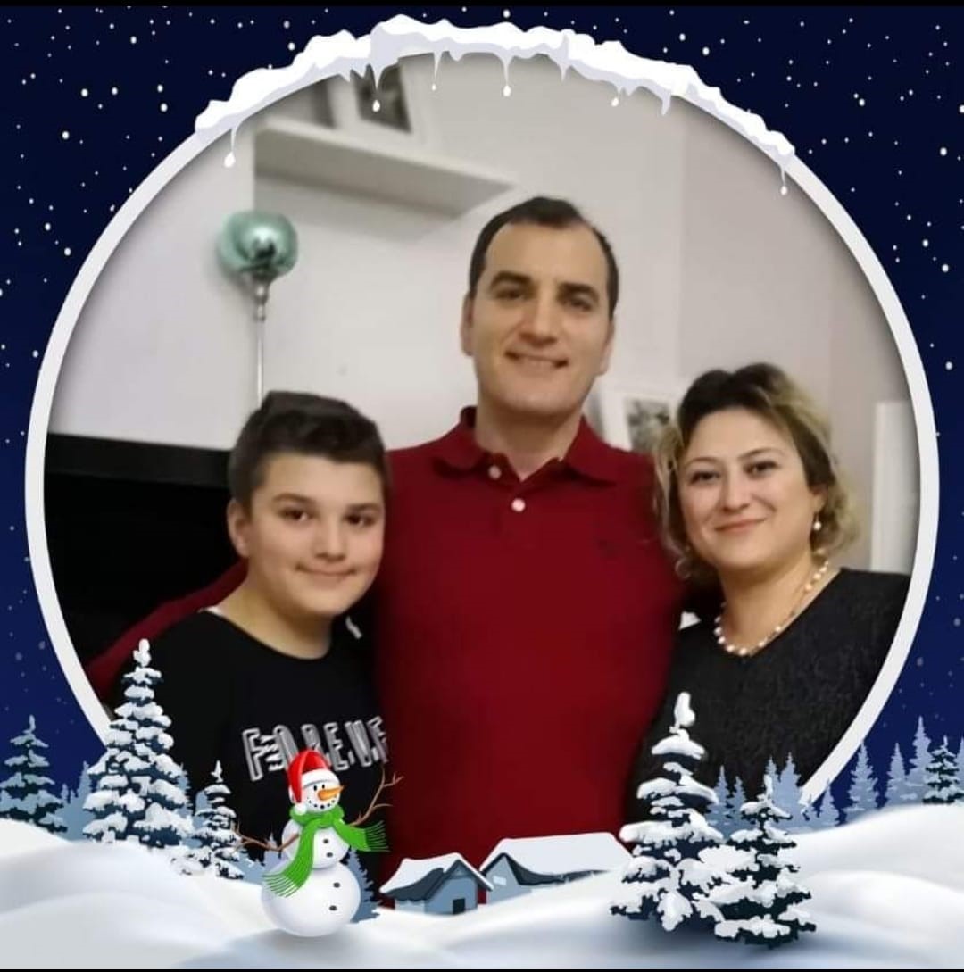 Cinnet getiren adam eşi ve çocuğunu öldürüp, kendisini bıçakla yaraladı
