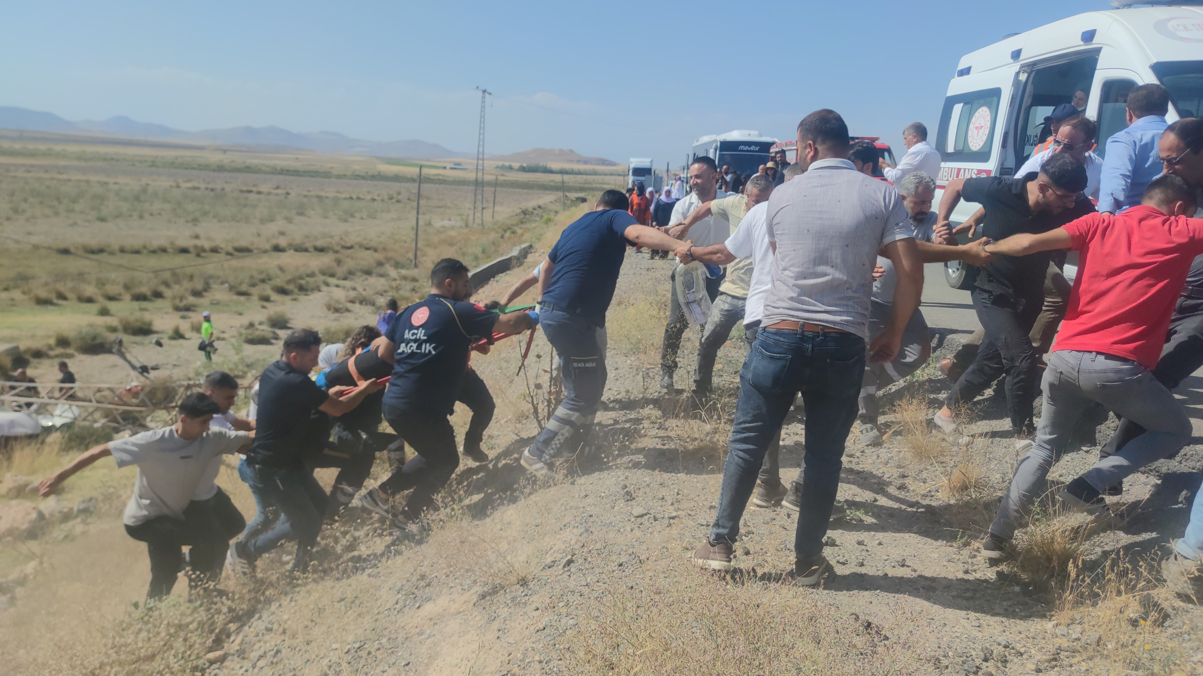 Trafik kazası: 1 ölü, 3 yaralı