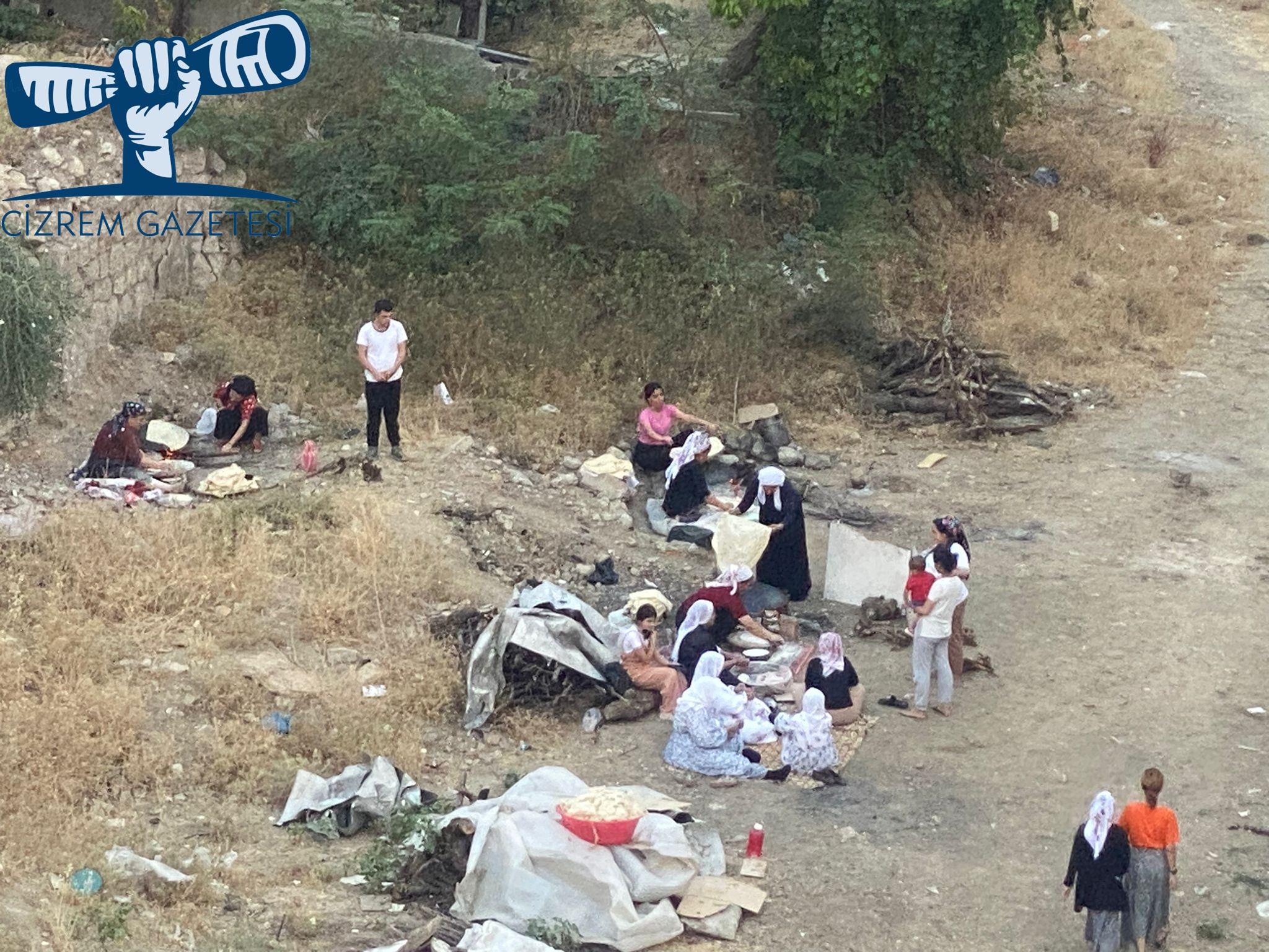 Şırnak’lı Kadınlar Zamlara inat kendi ekmeklerini pişiriyor