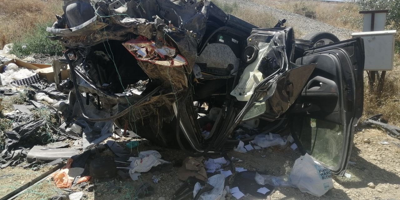 Trafik kazası: 2’si ağır 4 kişi yaralandı