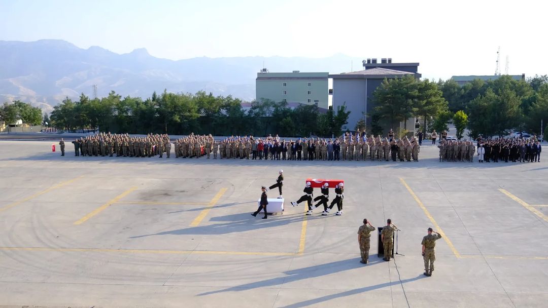 Pençe Kilit Şehidi’ne uğurlama töreni düzenlendi
