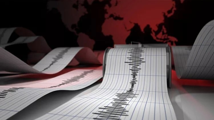 Aksarayda Deprem; Yer Sarsıldı