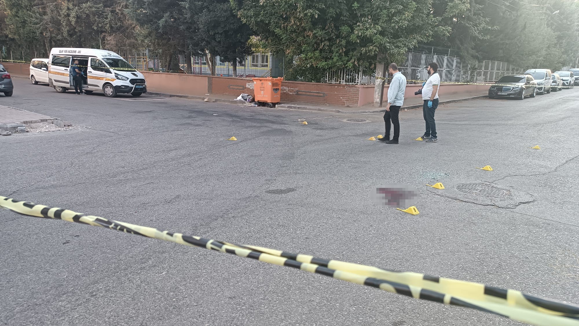 Silahlı kavga: Vücuduna onlarca mermi isabet etti