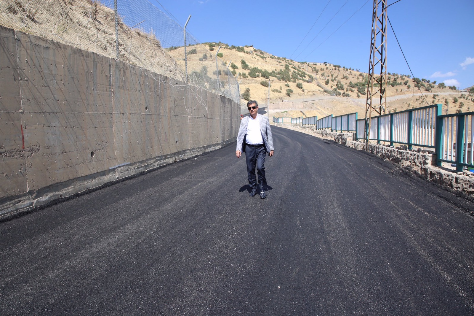 Şırnak Belediyesi Rezuk yol çalışmalarını tamamladı