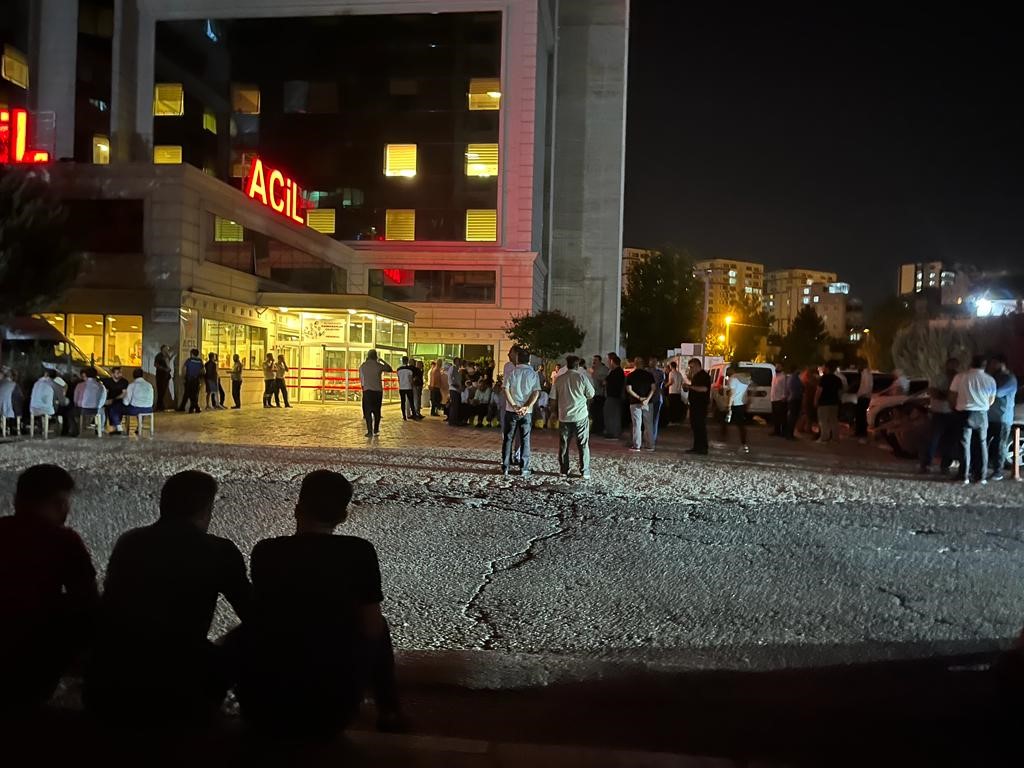 Damada düğünde silahlı saldırı 1'i ağır 2 yaralı