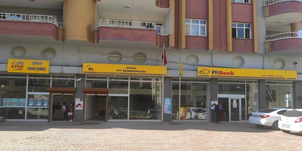 Şırnaklı Vatandaşların PTT Hizmet Binası Tepkisi