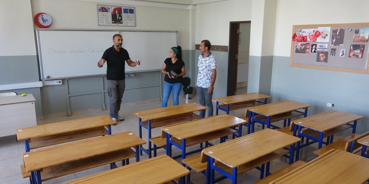 Enkaz Kent Hatay'da 313 bin öğrenci ders başı yapacak