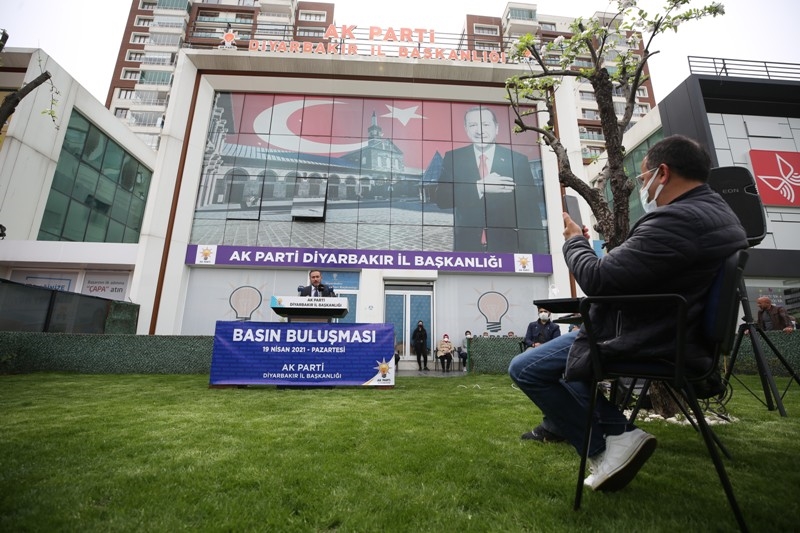 DİYARBAKIR'A TRAMVAY VE YENİ ÜNİVERSİTE MÜJDESİ