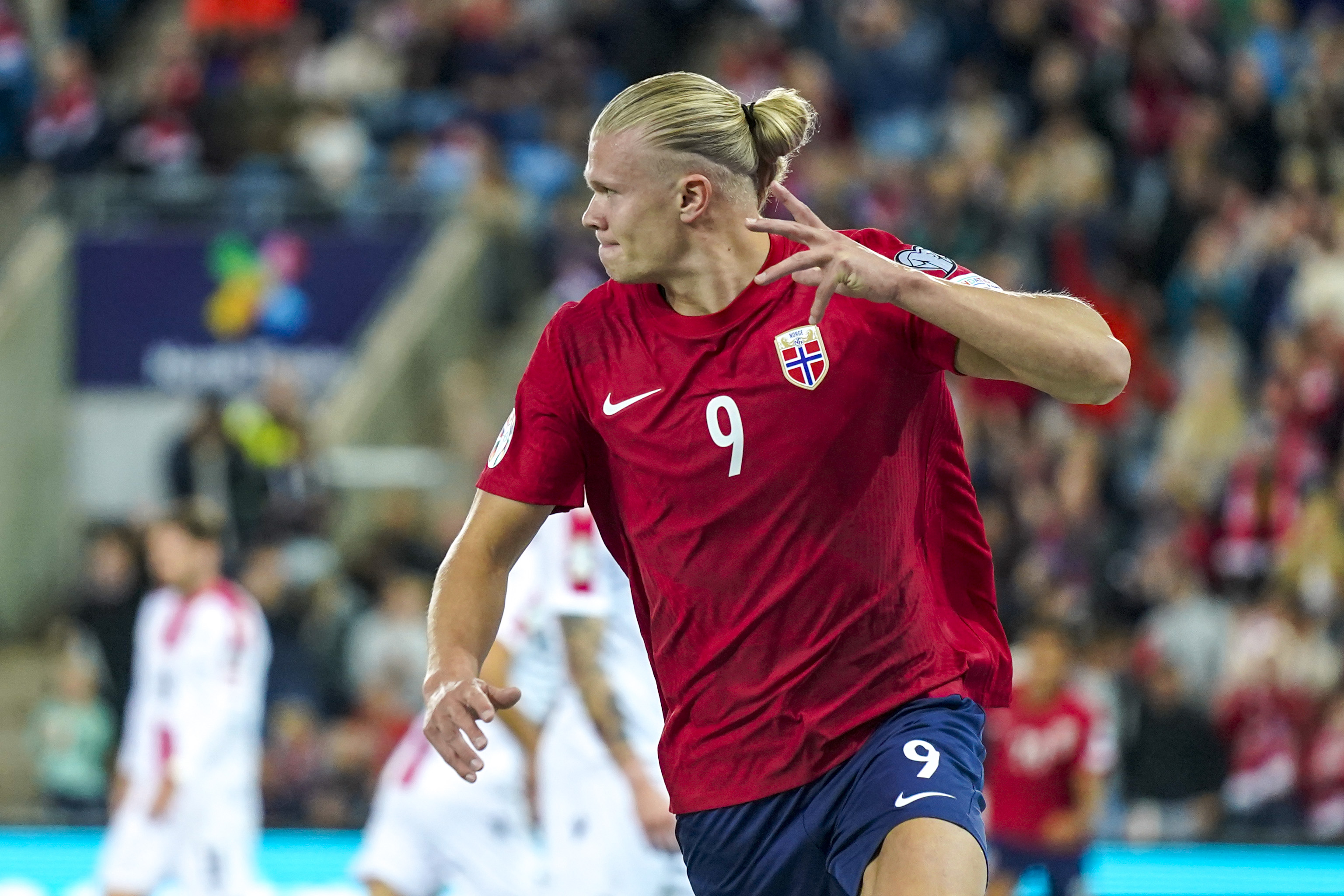 Erling Haaland, 26 maçta 25 gole ulaştı
