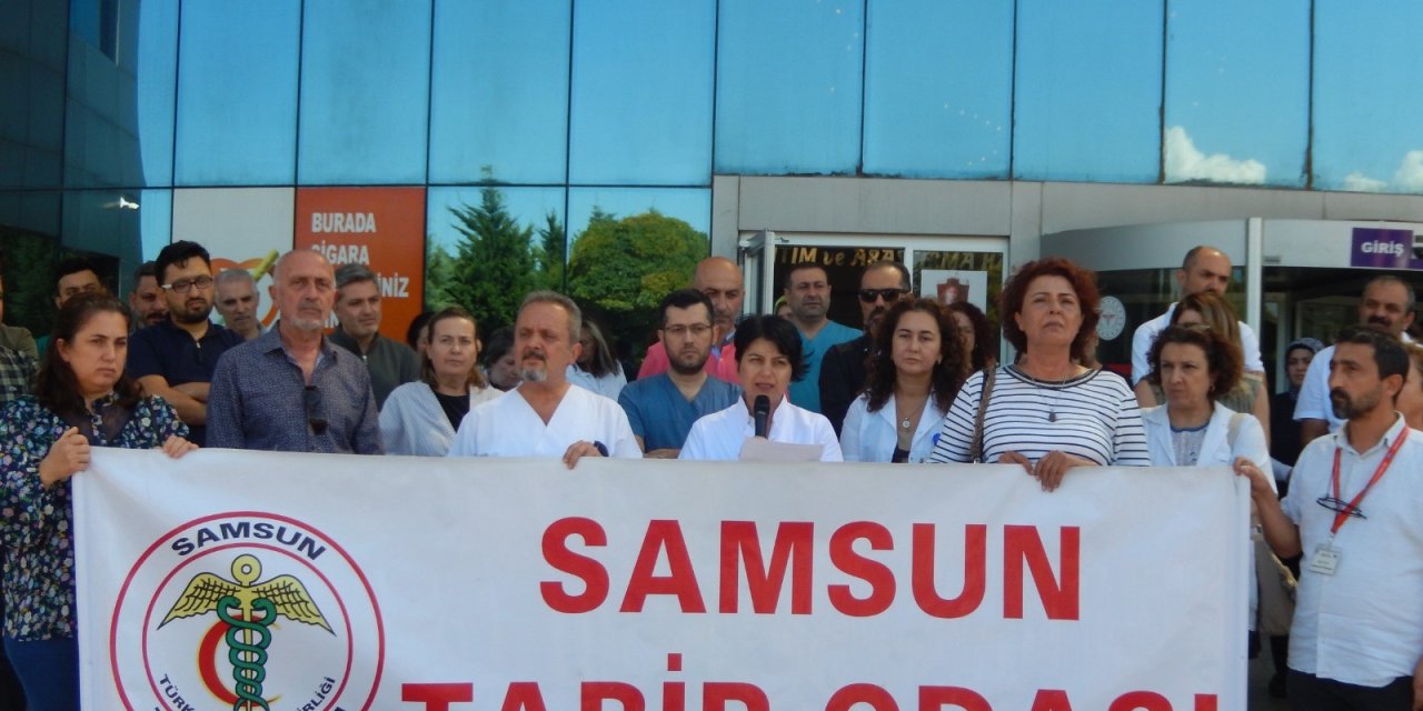 Doktorlar, silah zoruyla kaçırılan meslektaşları için birlik oldu