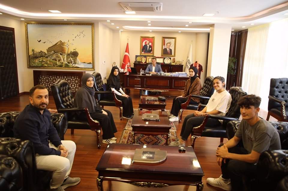 Şırnak Belediyesinin Mesleki Eğitim Merkezi Öğrencilerin Başarı Basamağı oldu
