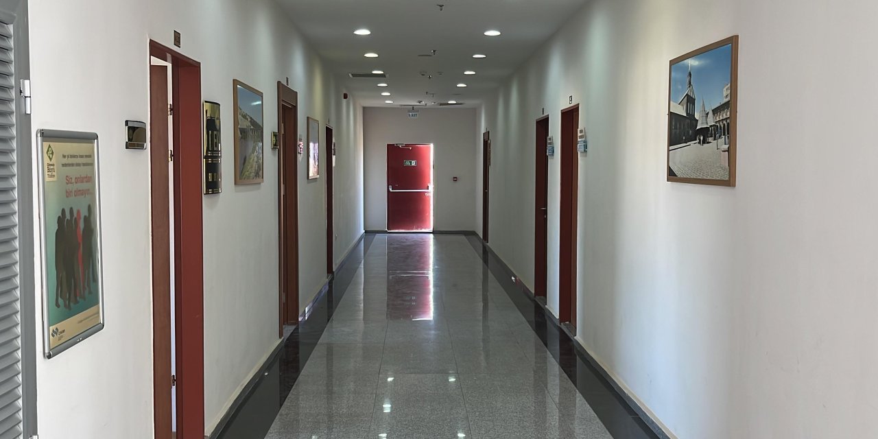 Üniversitede Dekan yardımcısına bıçaklı saldırı