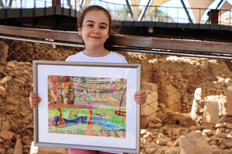 Göbeklitepe resmi ile Japonya’da dereceye giren Lara, hayali olan Göbeklitepe’yi gezdi