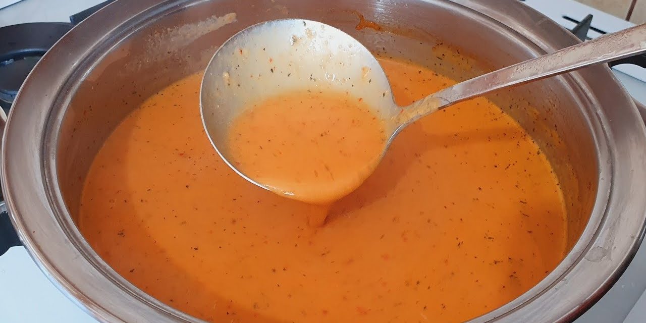 Tarhana çorbasına lezzet katan tüyo! Topaklanmaması için meğer böyle pişirilmeliymiş...