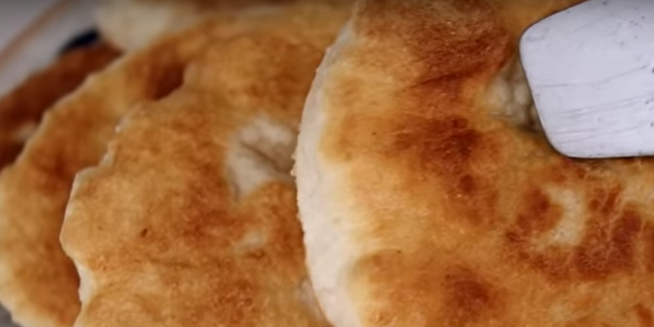 Bu tarifle klasik anne pişisi 1 gram yağ çekmiyor! Kapış kapış giden pişinin sırrı ise...