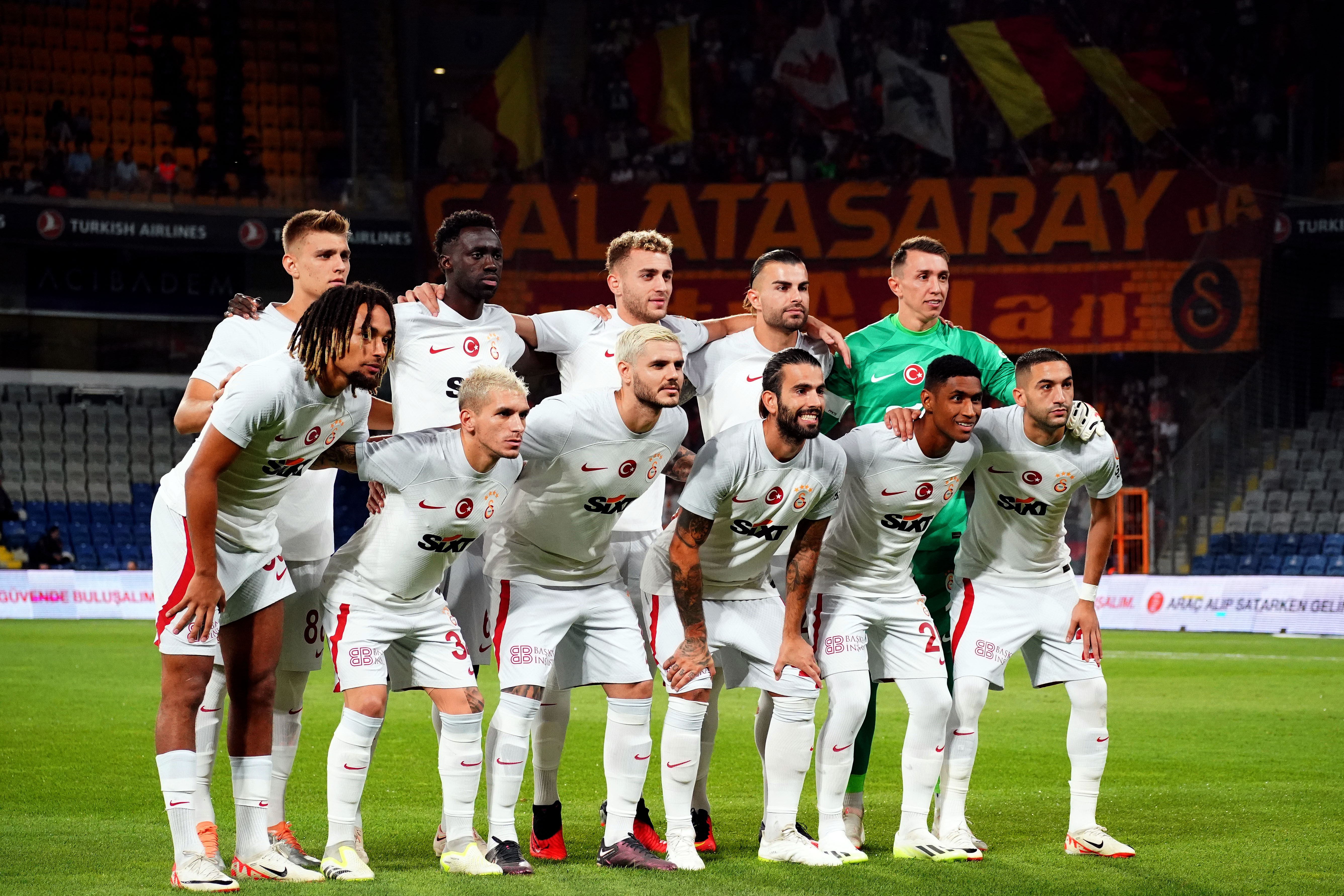 Galatasaray'ın bileği bükülmüyor.15 Galibiyet 3 Beraberlik