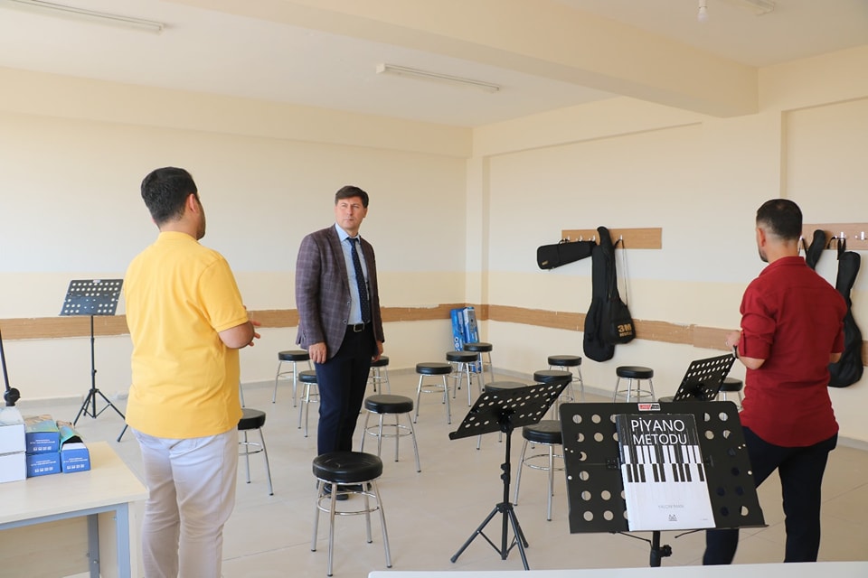 Milli Eğitim Müdüründen Güzel Sanatlar Lisesine Ziyaret