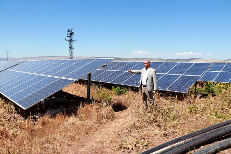 ÇİFTÇİLER KENDİ ENERJİLERİNİ ÜRETİYOR