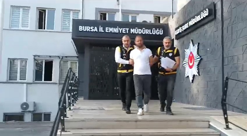 Ev Sahibi ve Kiracı arasındaki kavgada kan aktı: 1 Ölü