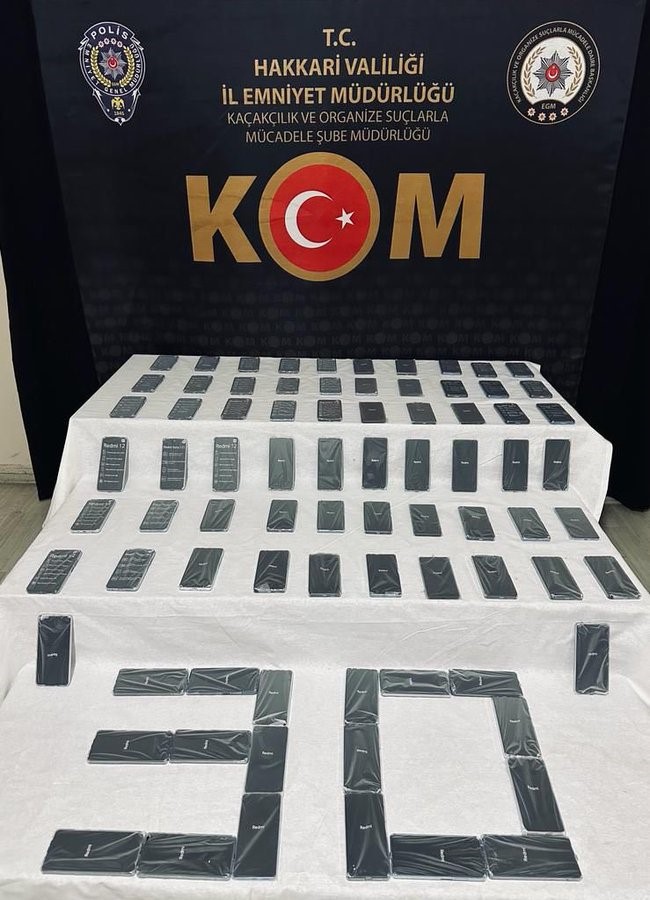 80 adet gümrük kaçağı cep telefonu ele geçirildi