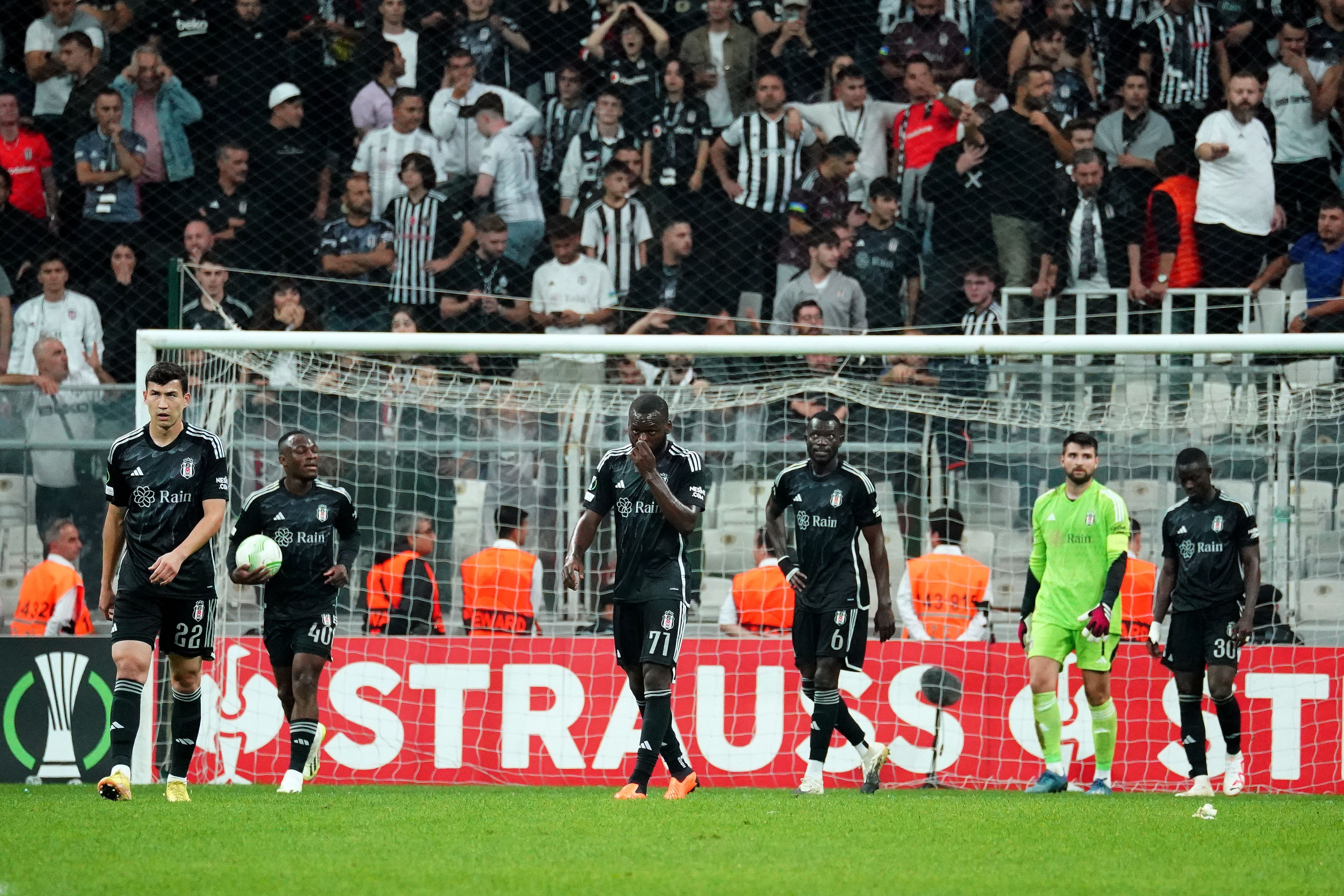 Beşiktaş 7 Maç Sonra Kaybetti