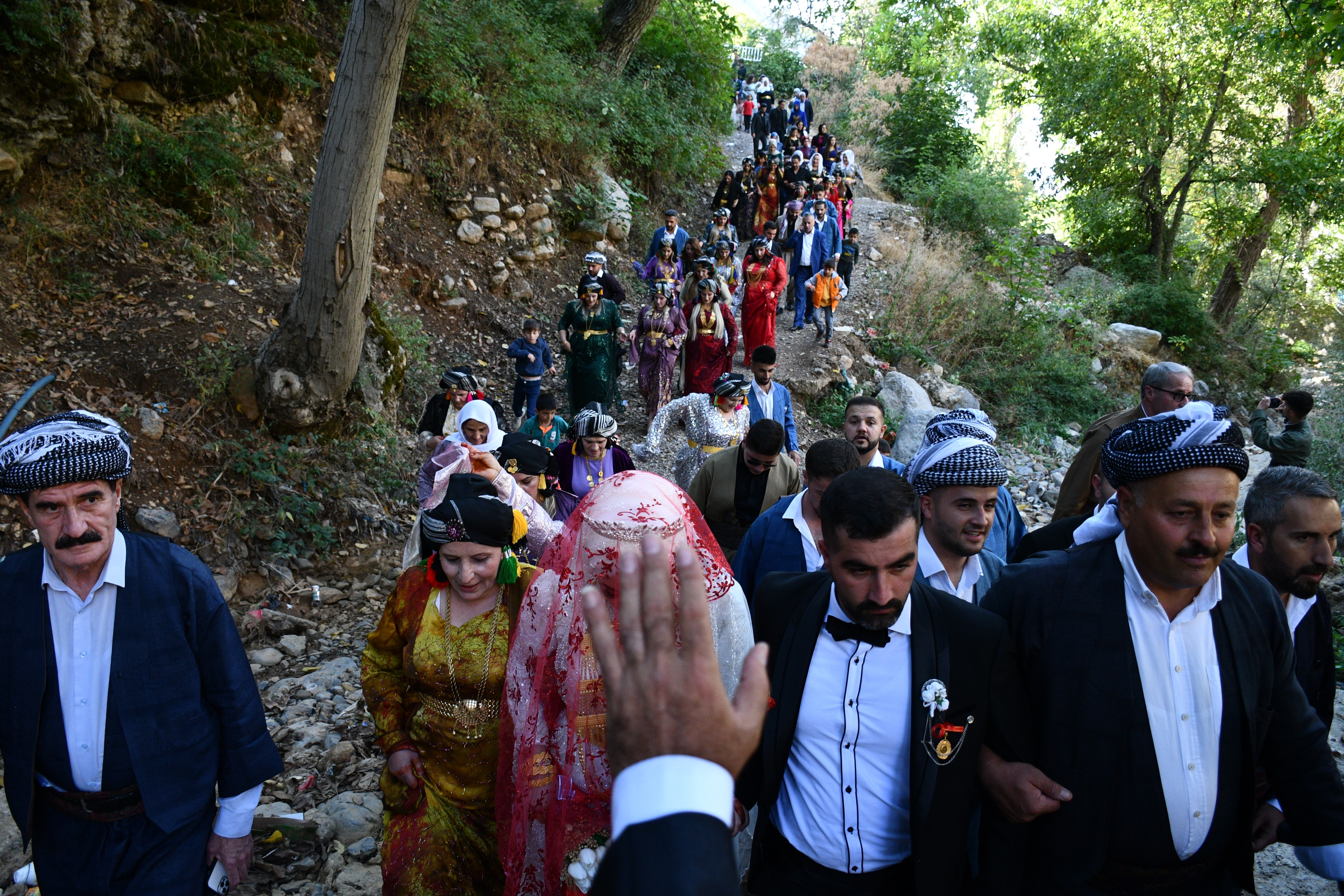 Şırnak asırlardır düğün geleneklerini sürdürüyor