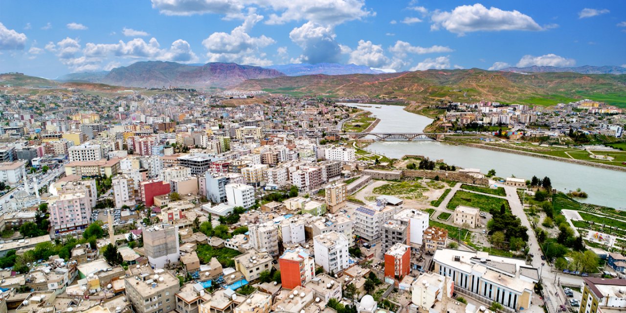 Çalışmalara başladılar! Cizre'de muhtar adayları sahaya iniyor