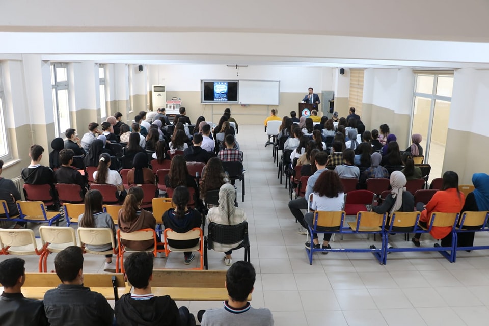 Cizre’de TÜBİTAK Bilim Söyleşileri Başladı