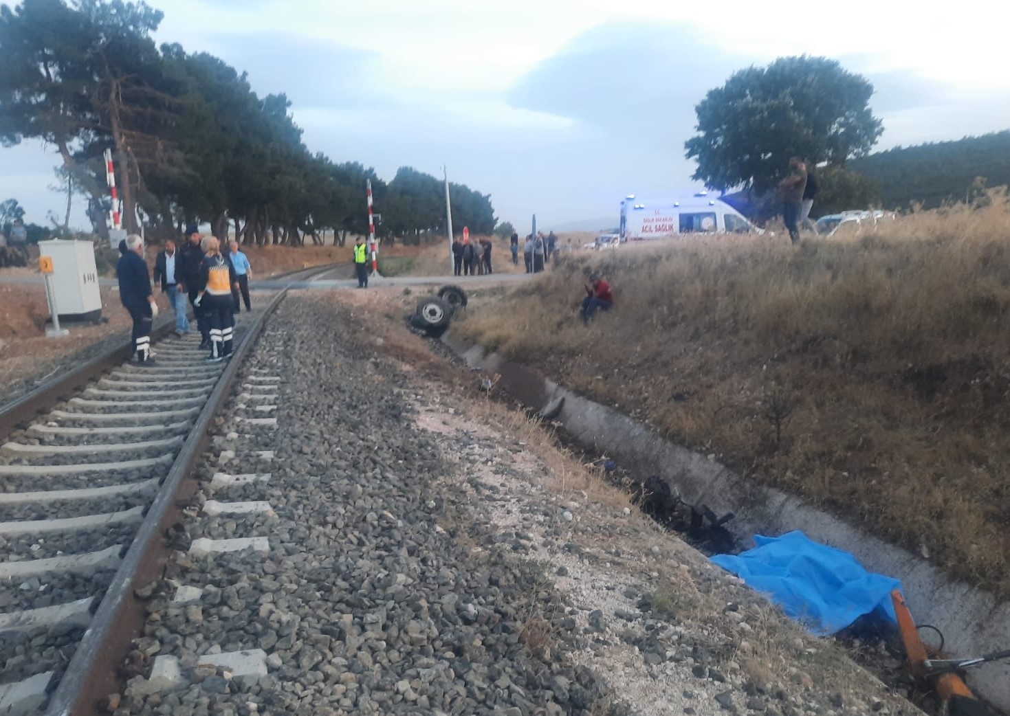 Tren Traktörü biçti: 1 Ölü