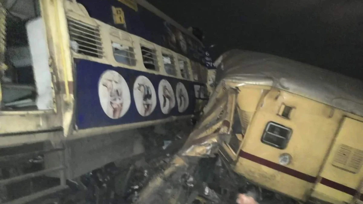 Tren kazası:Onlarca ölü var!