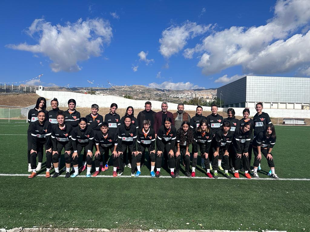 Şırnak Kadın Futbol Takımı Destek Bekliyor