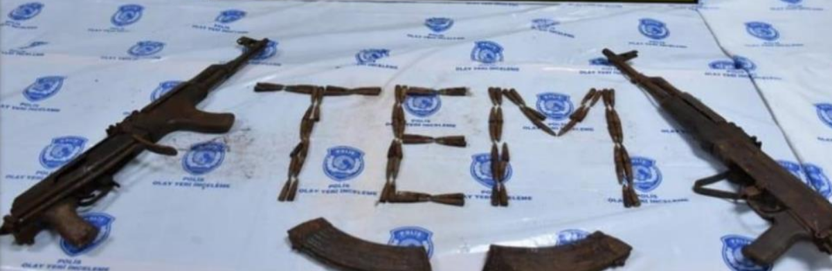 Dere yatağında toprağa gömülü silahlar bulundu