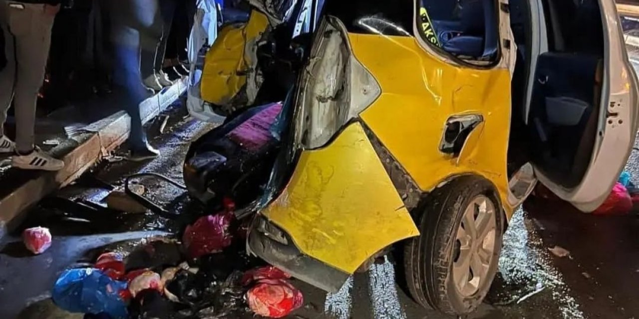 Silopi Habur yolunda feci kaza: 2 ölü,5 yaralı